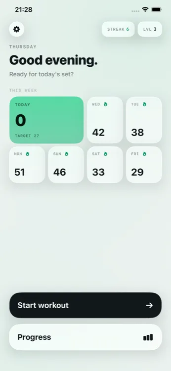 MaxPush home screen in light mode, showing today's target, weekly reps, streak and level